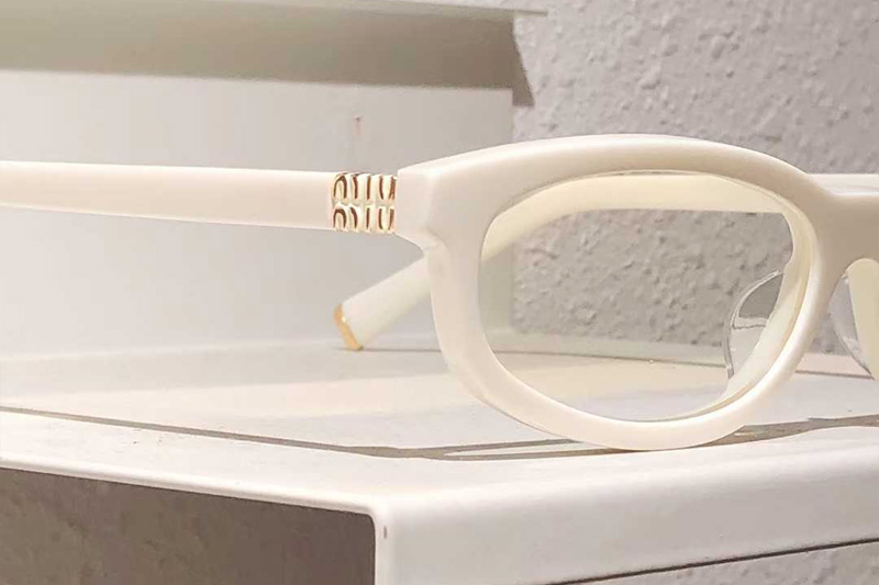 glasses